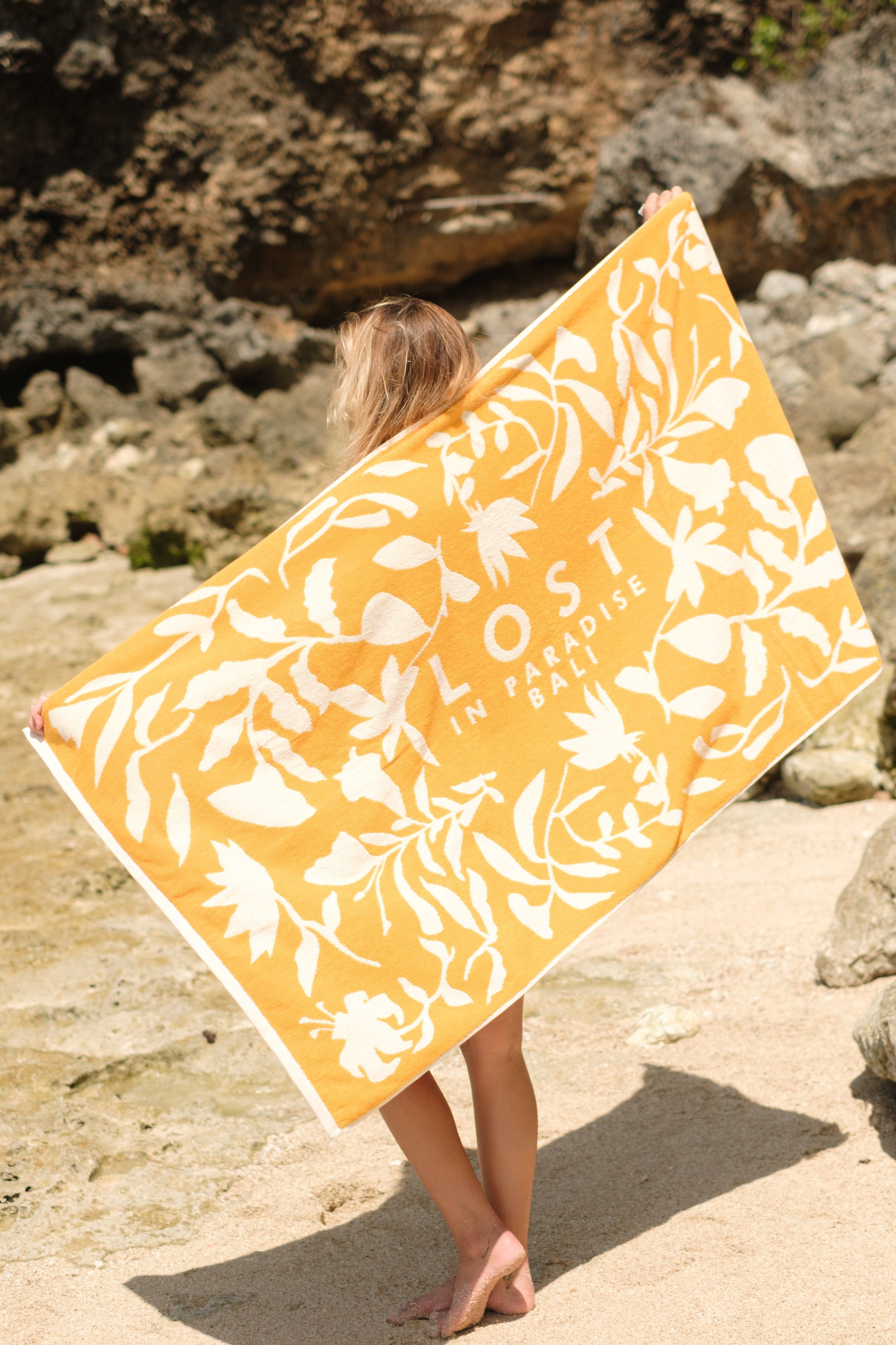 Flroal Towel - Towels - LOST IN PARADISE