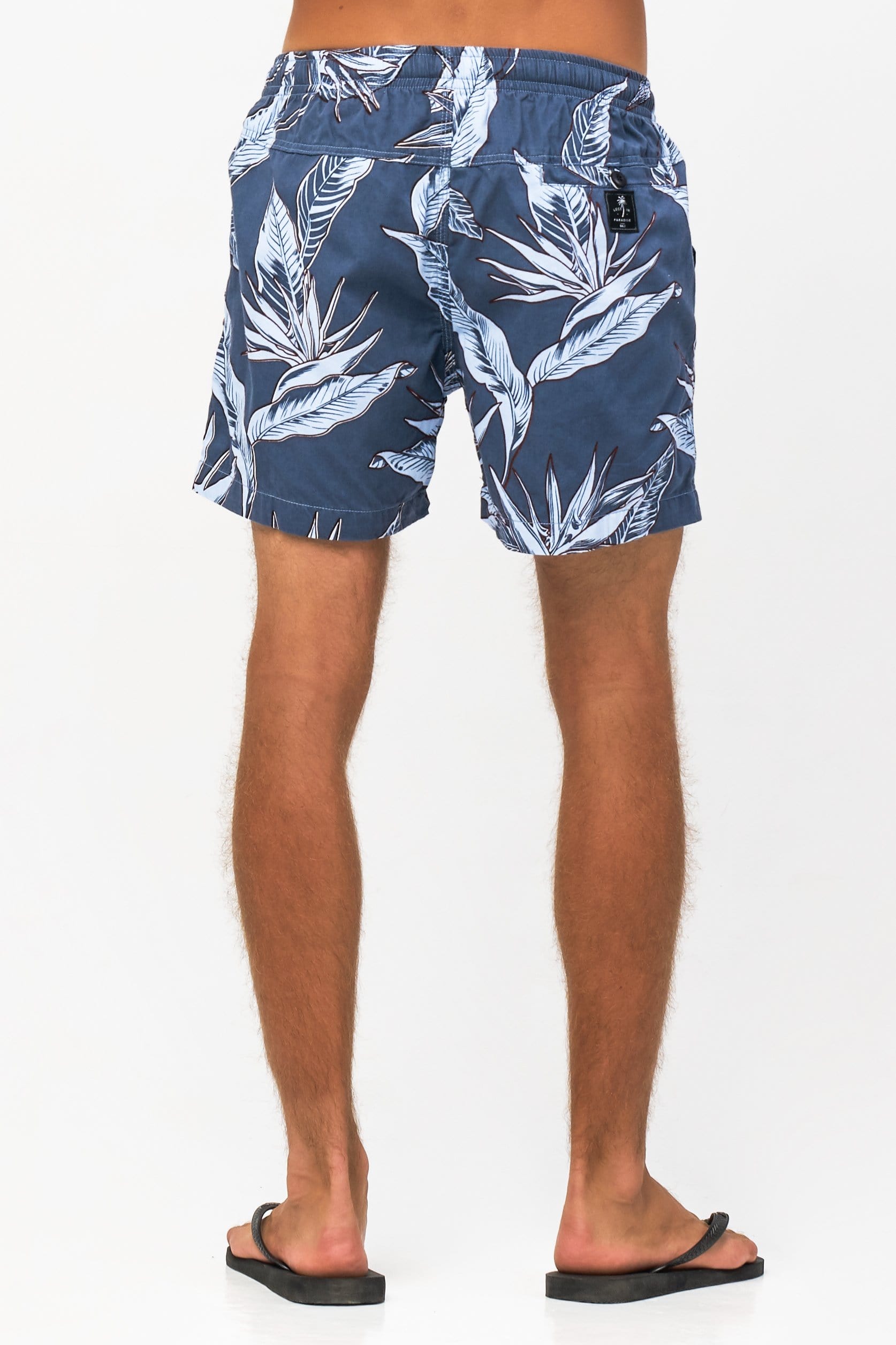 Daun Line Short - Man Short - LOST IN PARADISE