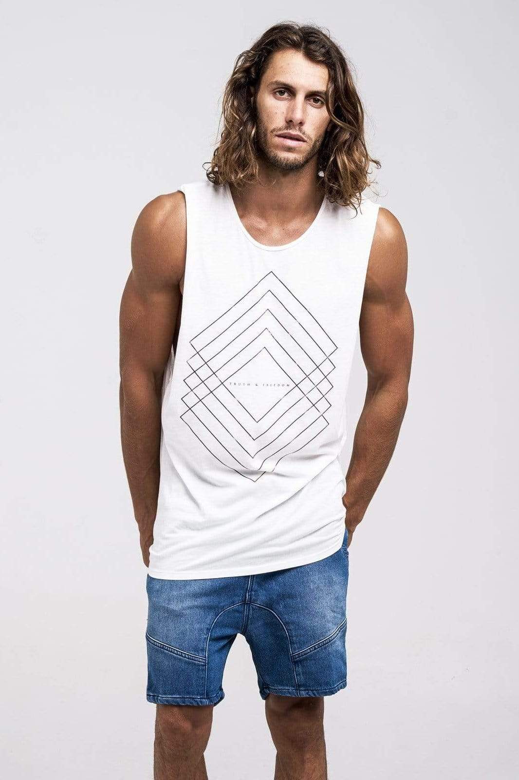 Lvm Truth Square - Man Singlet - VERITAS & LIBERTE